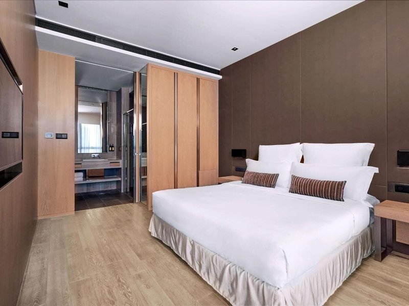 L´Hotel Elan 19