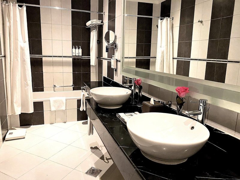 Millennium Central Doha 37