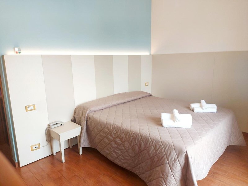 Monica 3 - Room Example