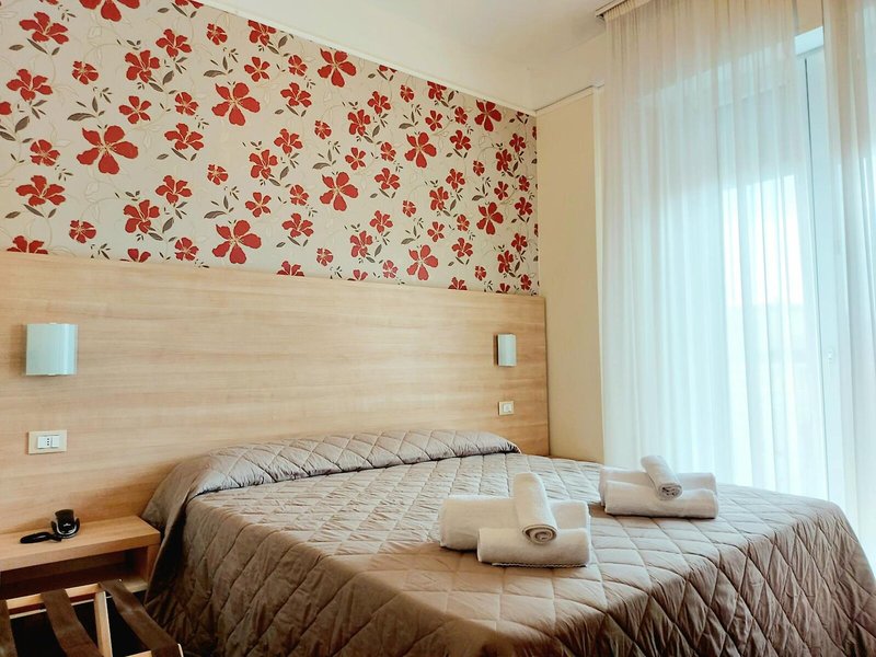 Monica 7 - Room Example