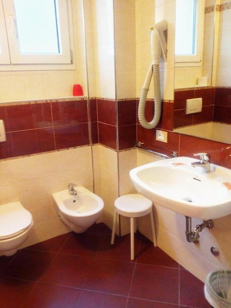 Monica 8 - Bathroom Example