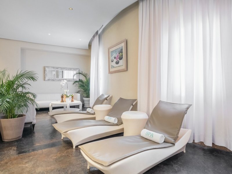 Iberostar Grand Rose Hall 40