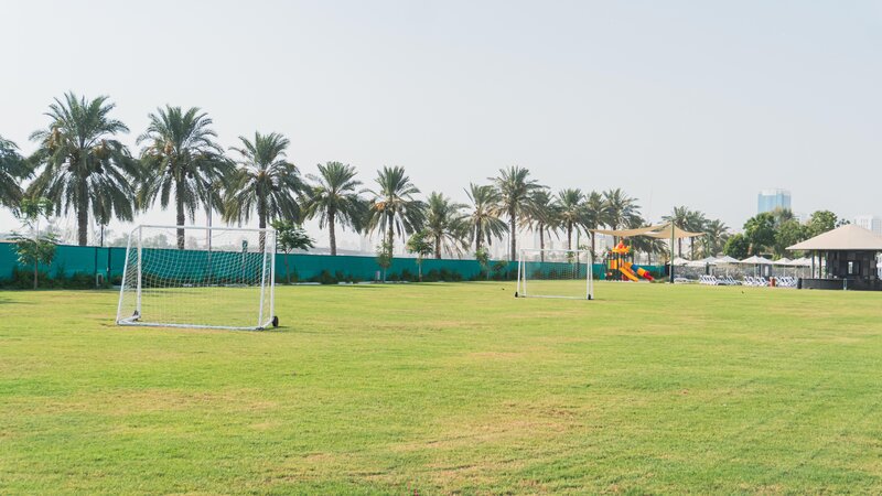 Hotel Holiday International 6