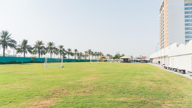 Hotel Holiday International 7