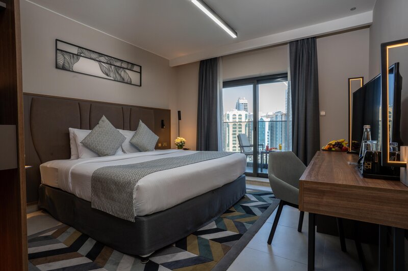 Hotel Holiday International 12