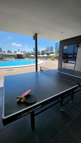 Hotel Holiday International 34