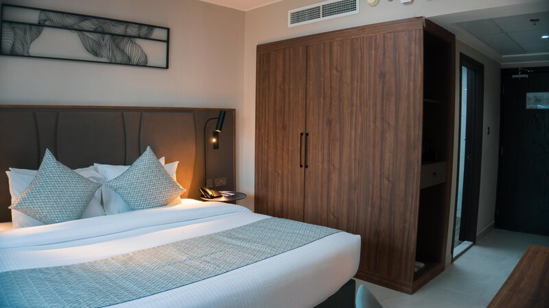 Hotel Holiday International 53