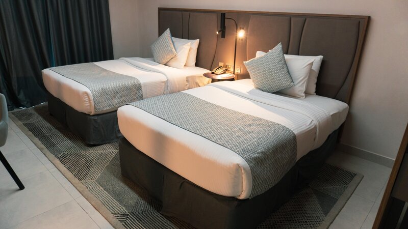 Hotel Holiday International 64