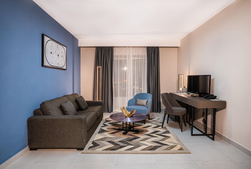 Hotel Holiday International 84