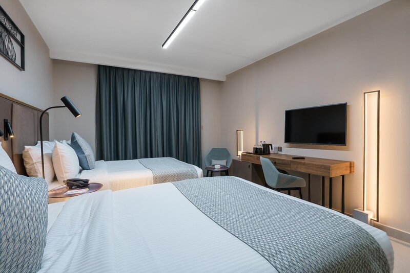 Hotel Holiday International 87