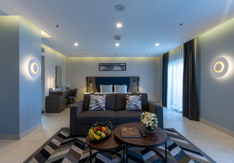 Hotel Holiday International 92