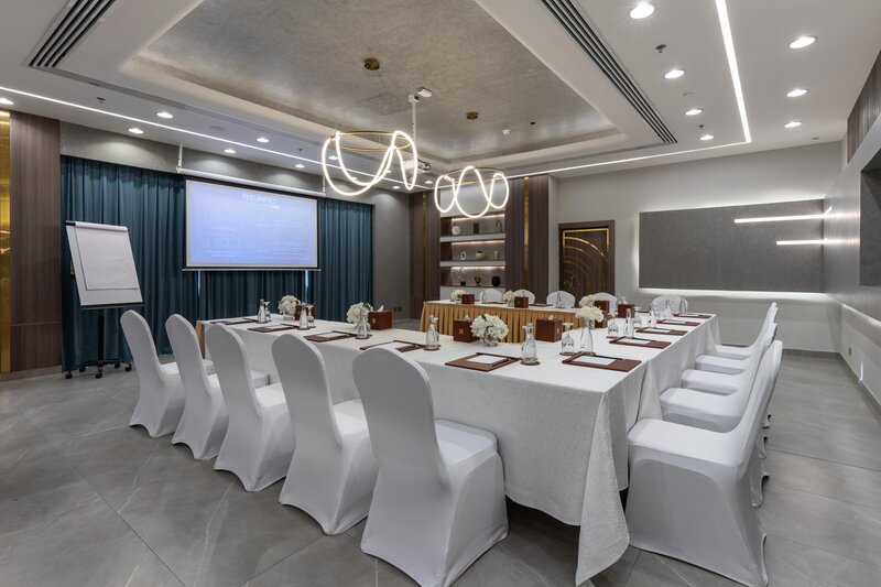 Hotel Holiday International 122