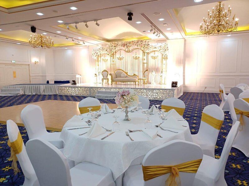 Hotel Holiday International 130