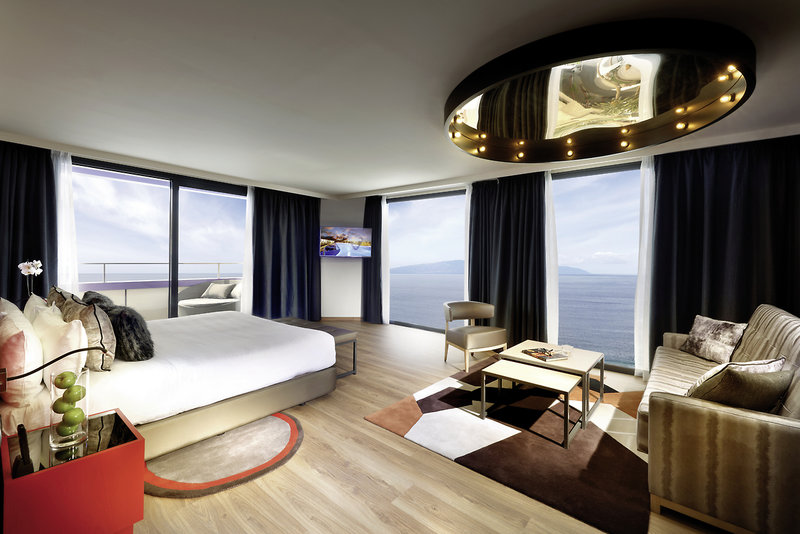 Hard Rock Hotel Tenerife 8