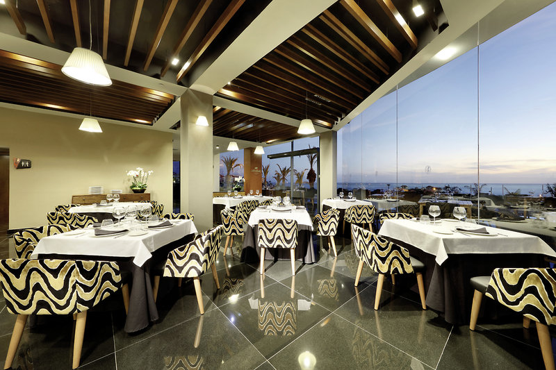 Hard Rock Hotel Tenerife 23