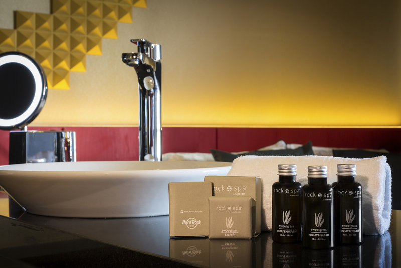 Hard Rock Hotel Tenerife 17