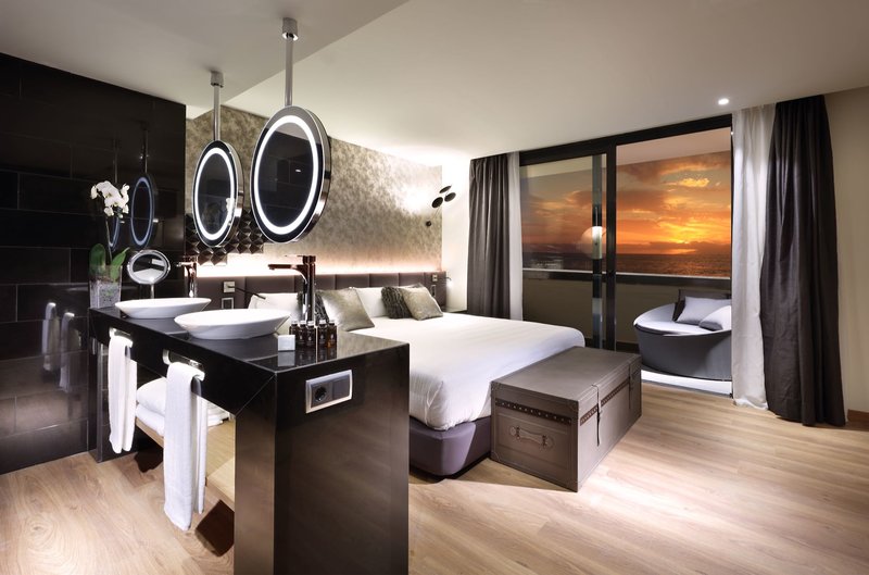 Hard Rock Hotel Tenerife 2