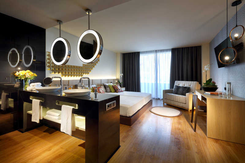 Hard Rock Hotel Tenerife 6