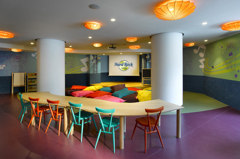 Hard Rock Hotel Tenerife 8