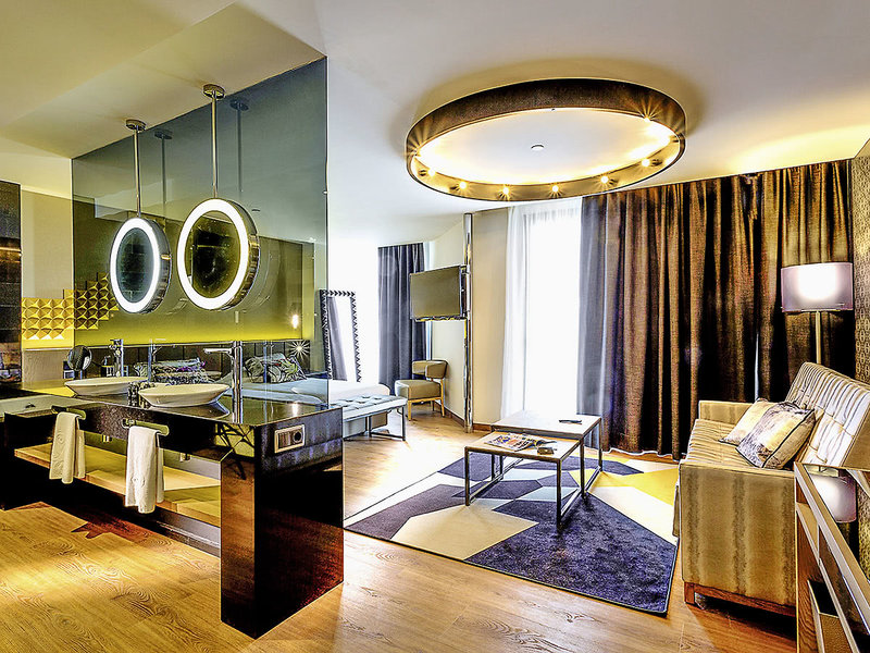 Hard Rock Hotel Tenerife 8