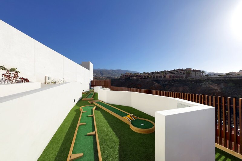 Hard Rock Hotel Tenerife 38