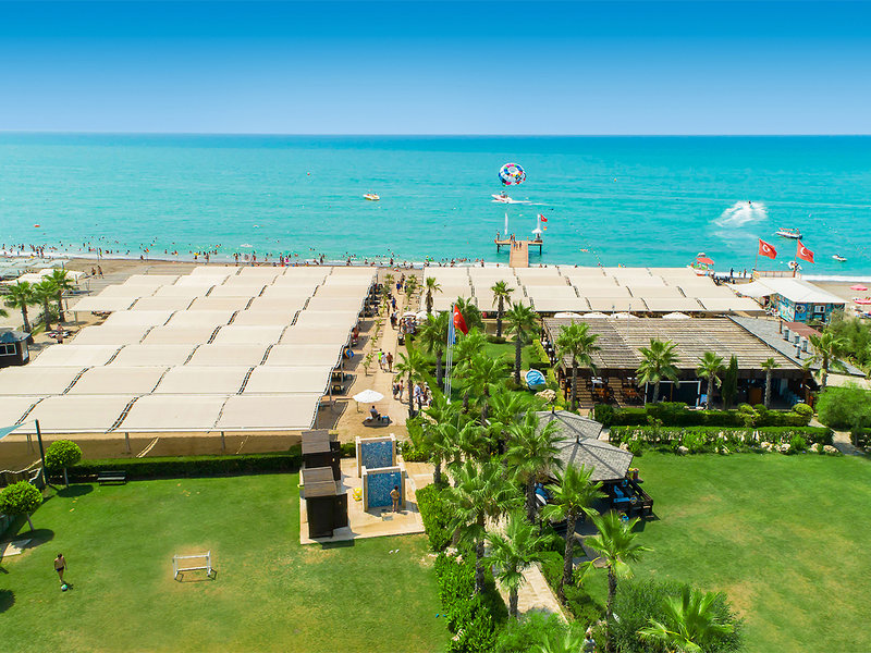 Crystal Waterworld Resort & Spa 16