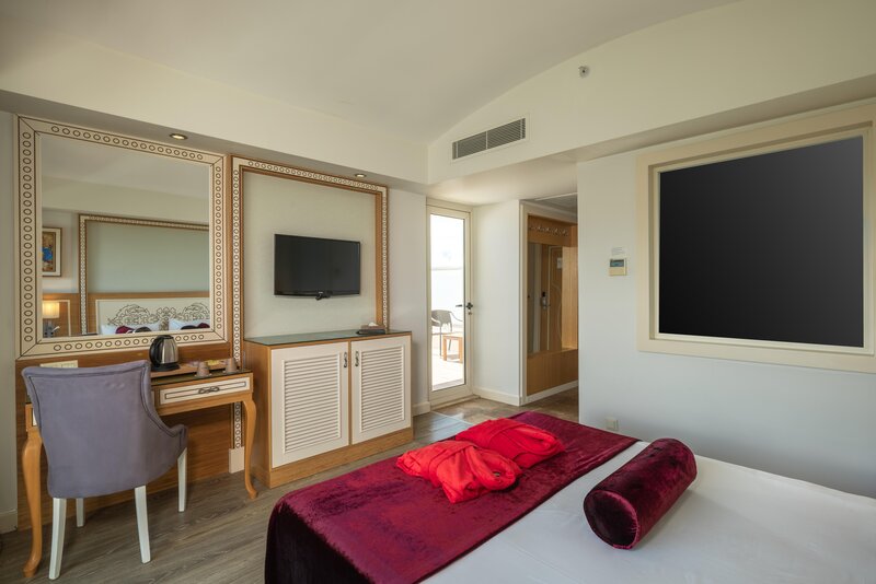 Crystal Waterworld Resort & Spa 43