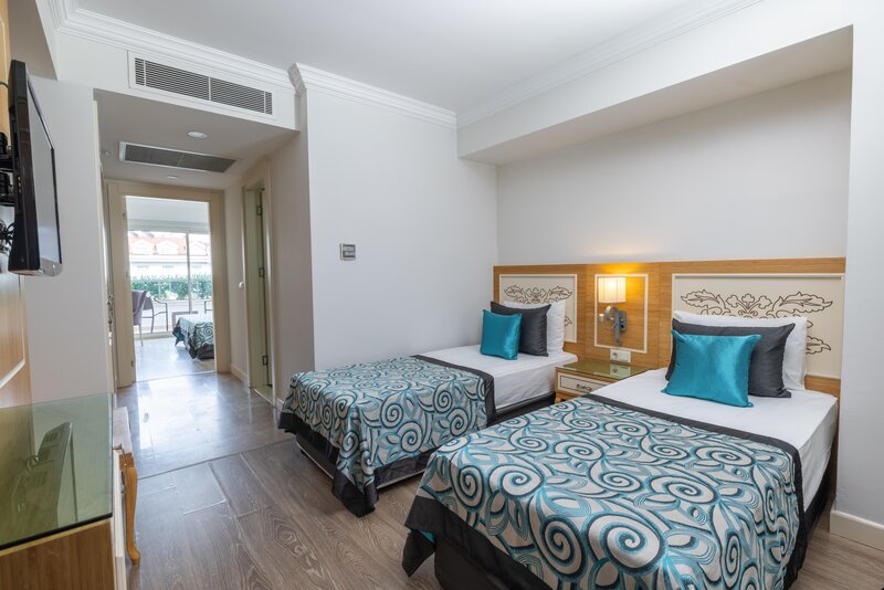 Crystal Waterworld Resort & Spa 68