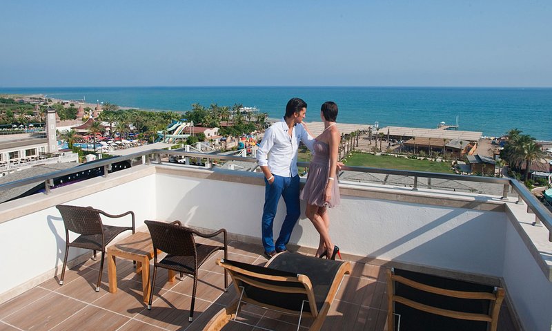 Crystal Waterworld Resort & Spa 9