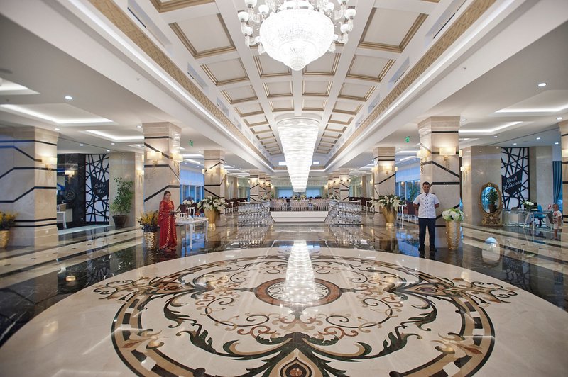 Crystal Waterworld Resort & Spa 10