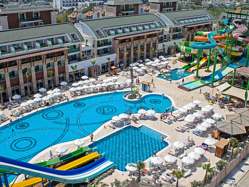 Crystal Waterworld Resort & Spa 15