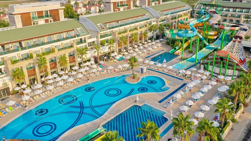 Crystal Waterworld Resort & Spa 23