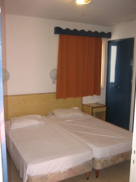 Rio Gardens 3 - Room Example