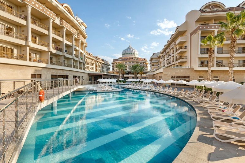 Kirman Belazur Resort & Spa 20 - Outdoor Pool