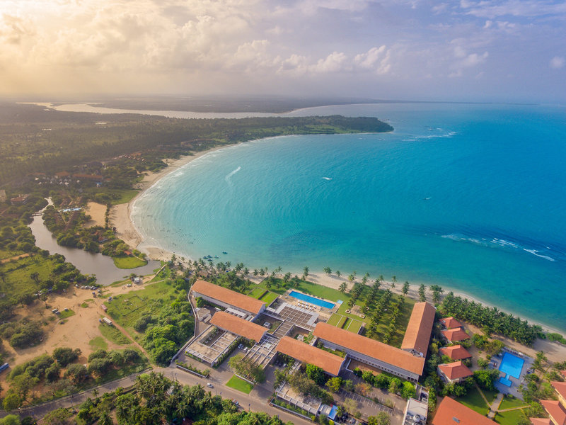 Amaya Beach Pasikudah 8