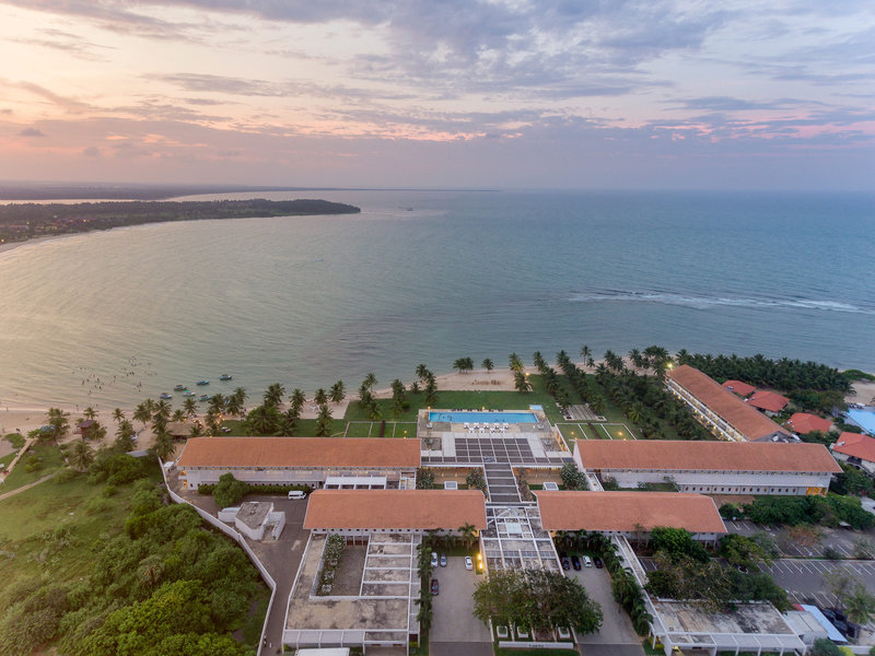 Amaya Beach Pasikudah 15