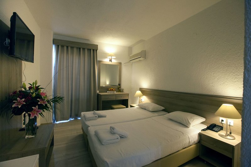 Apollon Hotel 4