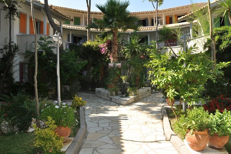 Rouda Bay Beach Hotel 2