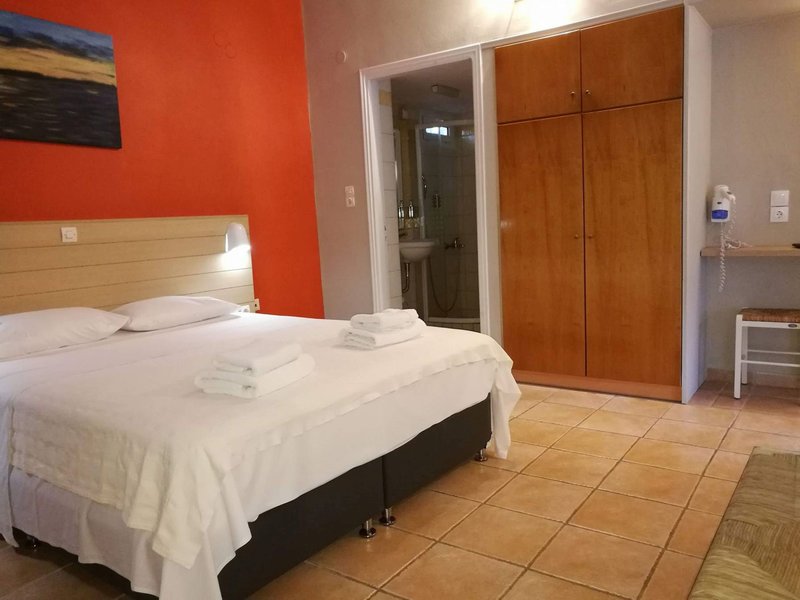 Rouda Bay Beach Hotel 11