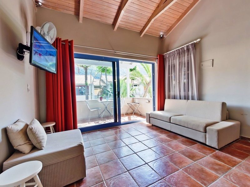 Rouda Bay Beach Hotel 20