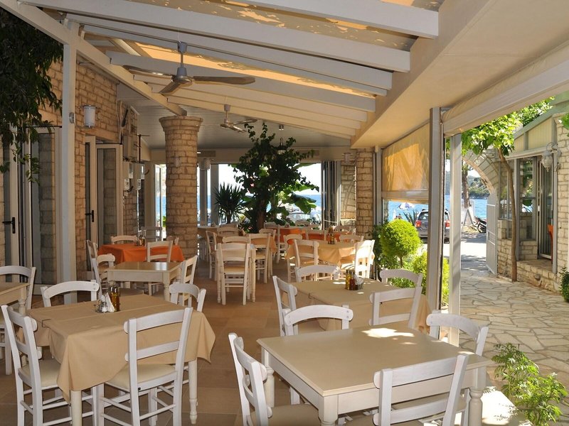 Rouda Bay Beach Hotel 28