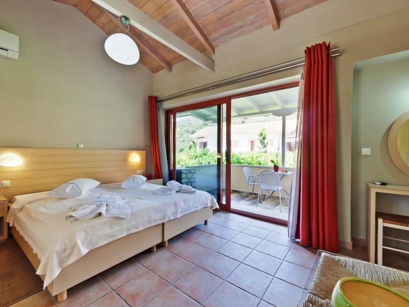 Rouda Bay Beach Hotel 35