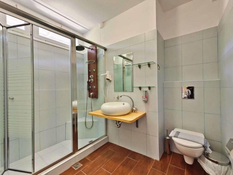 Rouda Bay Beach Hotel 49