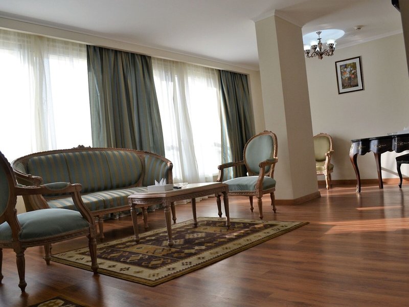 Cleopatra Hotel 11