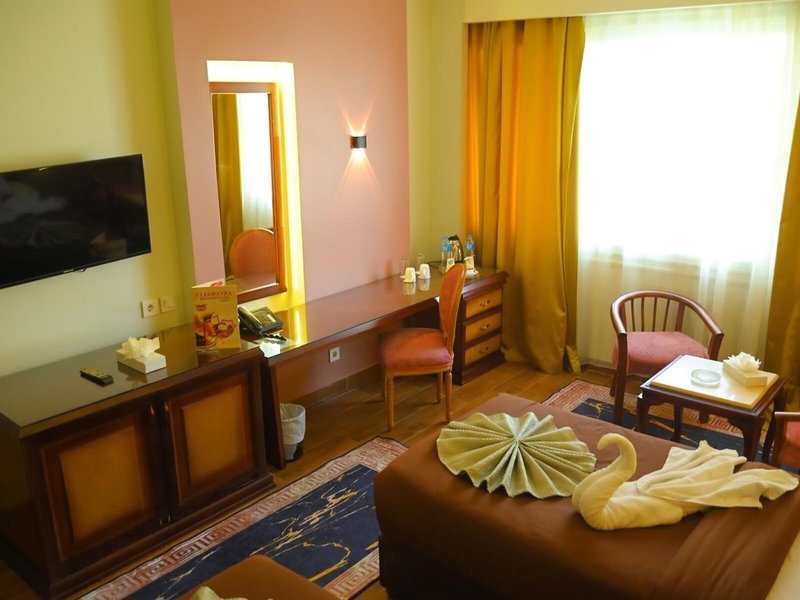 Cleopatra Hotel 12