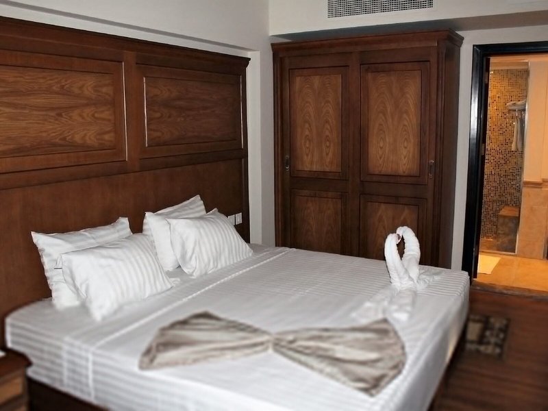 Cleopatra Hotel 14