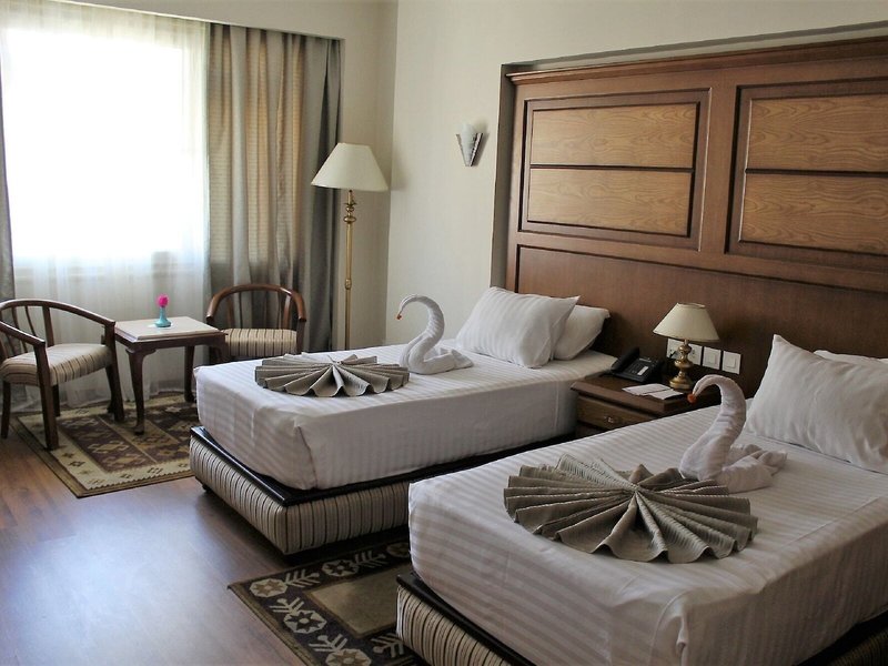 Cleopatra Hotel 21