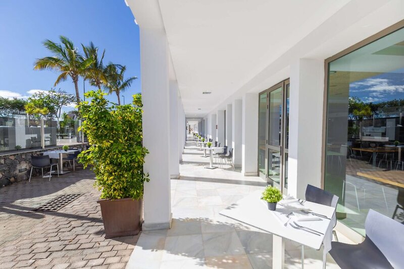 R2 Bahia Playa Design Hotel & Spa 10