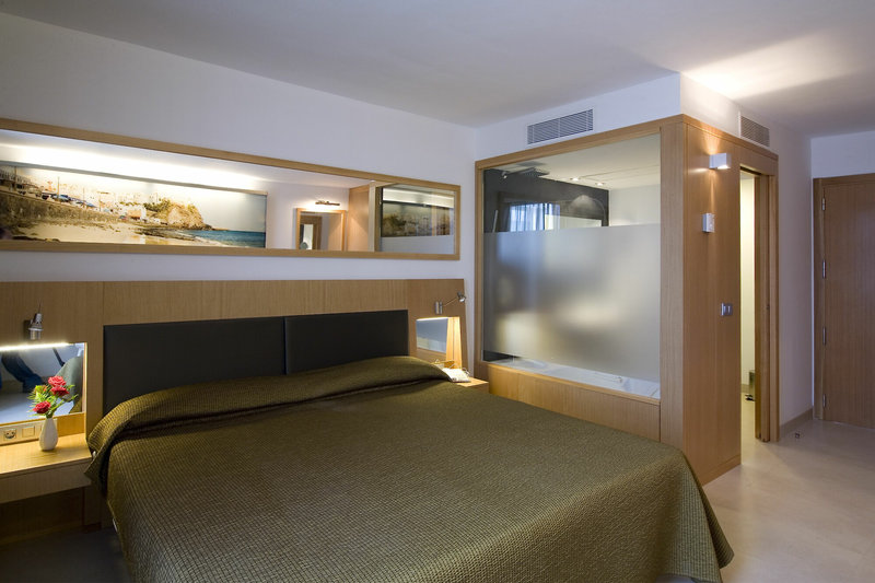 R2 Bahia Playa Design Hotel & Spa 2