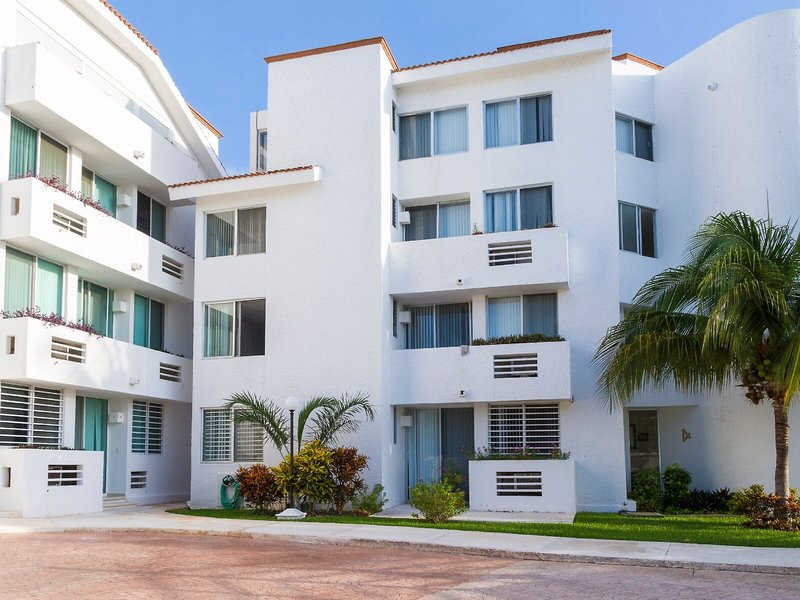 Las Gaviotas Hotel & Suites 1